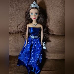 HERSHEY KISSES DOLL Princess Brunette Blue Silver Gown 12" Doll